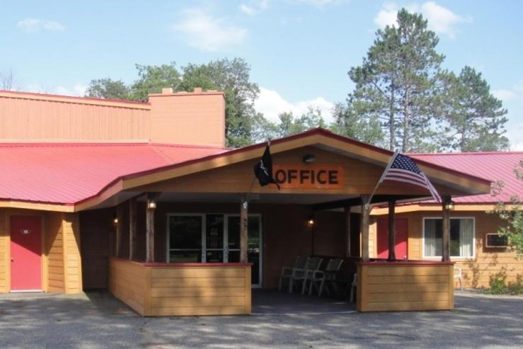 Hiawatha Lodge Inn Eagle River Exterior foto